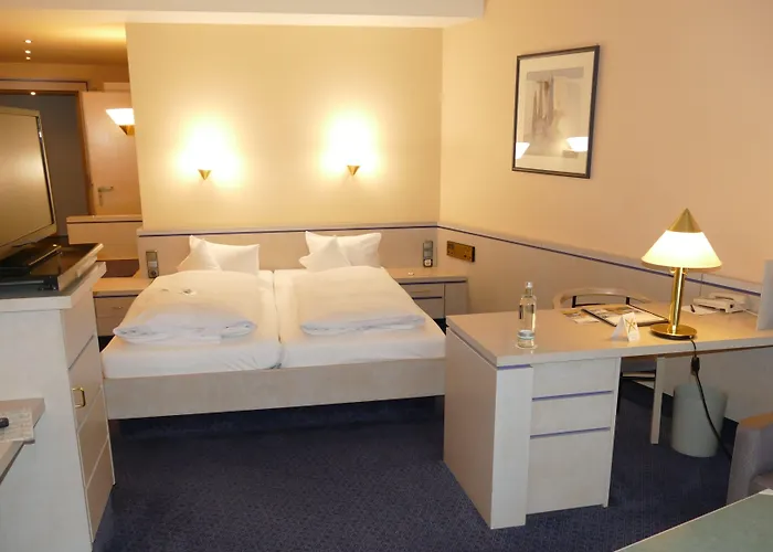 מלון Heide Kroepke 4*